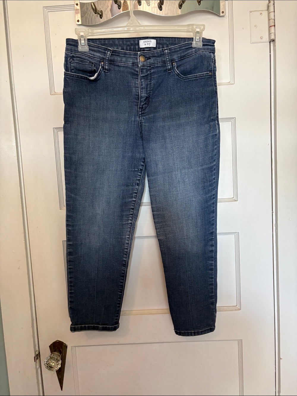 crown & ivy Cropped Ankle Jeans in Dark Blue Wash Size 12
